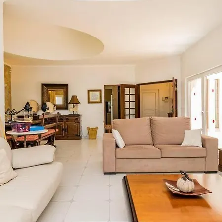 Villa New! Amazing 3 Bedroom In Carvoeiro!