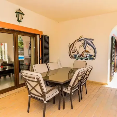 New! Amazing 3 Bedroom In Carvoeiro! Καρβοέιρο