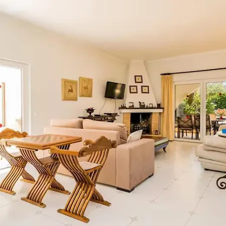 Βίλα New! Amazing 3 Bedroom In Carvoeiro! *