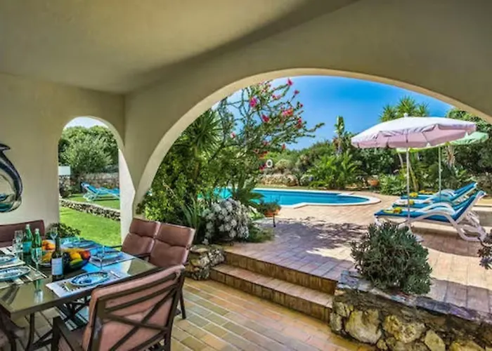 New! Amazing 3 Bedroom In Carvoeiro! Villa *