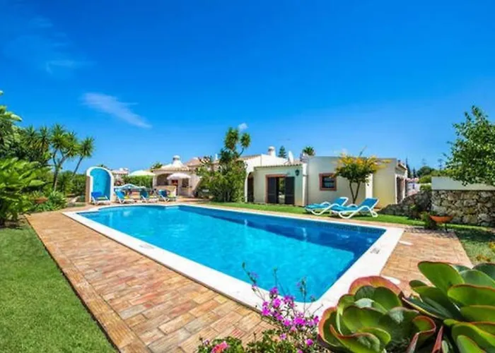 New! Amazing 3 Bedroom In Carvoeiro! Villa