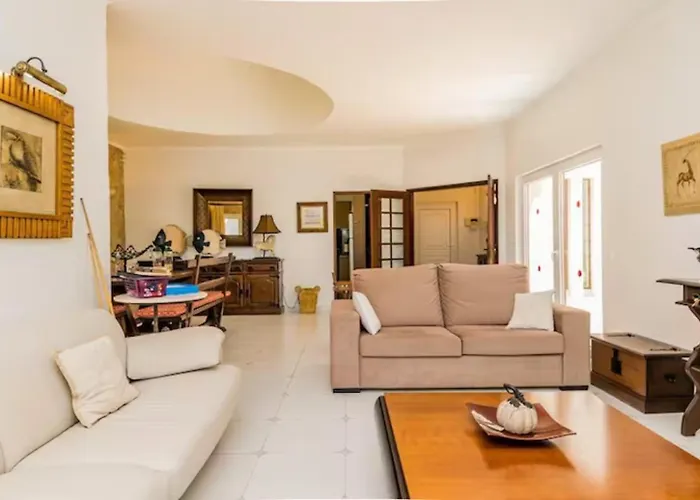 New! Amazing 3 Bedroom In Carvoeiro!
