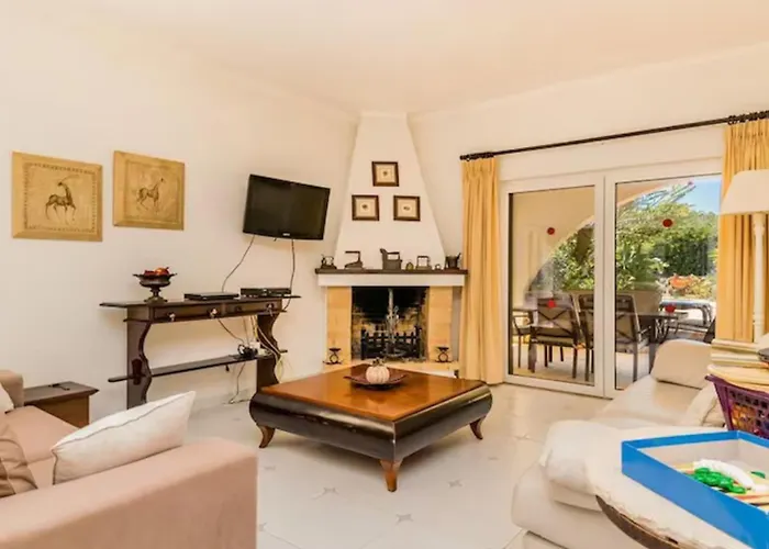 New! Amazing 3 Bedroom In Carvoeiro! Villa *